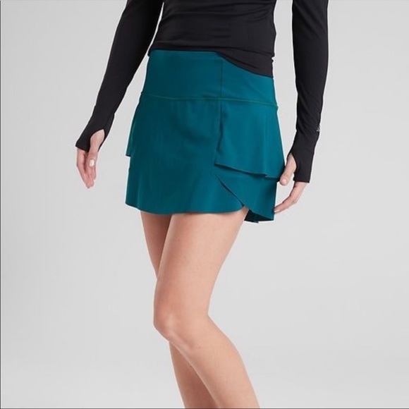 Athleta Dresses & Skirts - Athleta Momentum Skort Teal Green